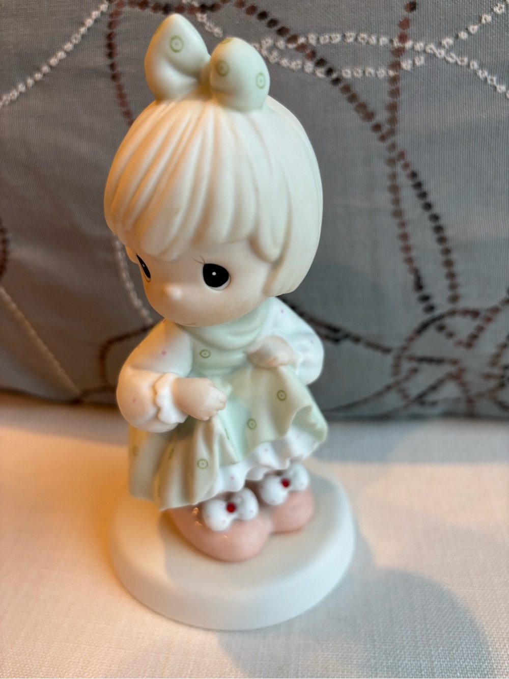 Precious Moments Girl Figurine Ruby slippers